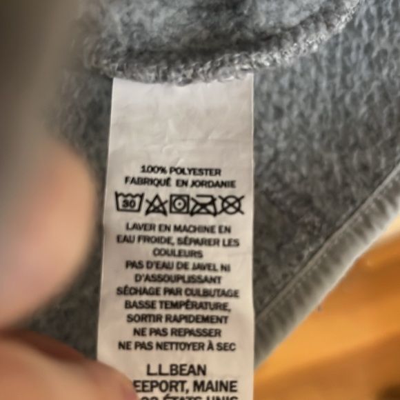 Heathered grey llbean zip-up fleece, size xs - Picture 3 of 4